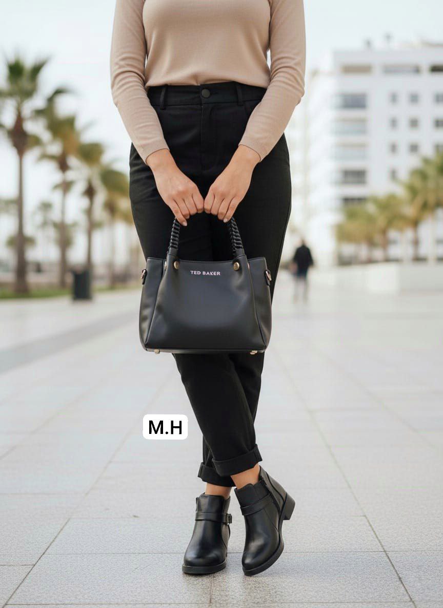 "Ensemble pantalon et sac élégant pour famme